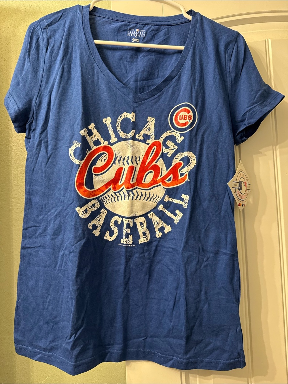 Chicago Cubs Women's Blue Short Sleeve V-Neck Tee